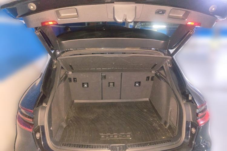 Used Porsche Macan 2016 Macan 2.0T Trunk
