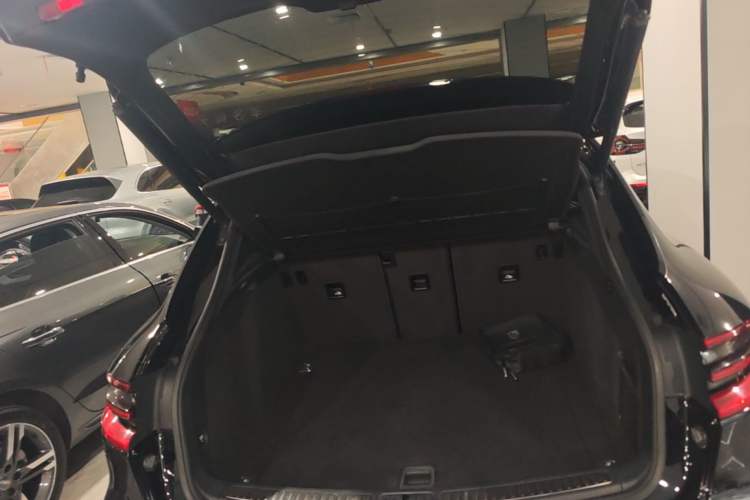 Used Porsche Macan 2016 Macan S 3.0T Trunk