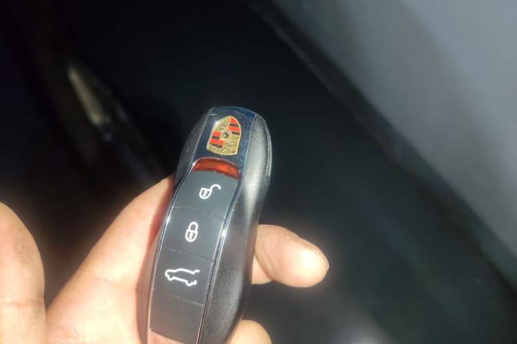 Used Porsche Macan 2016 Macan 2.0T Vehicle Key