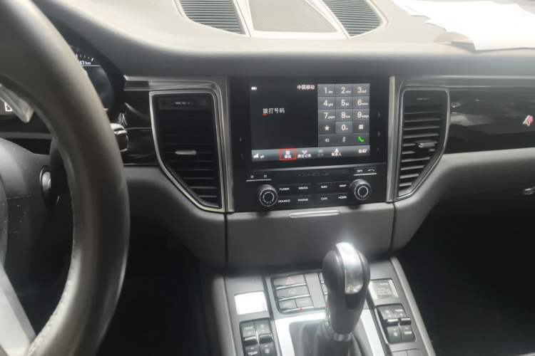 Used Porsche Macan 2016 Macan S 3.0T Audio And AC Panel