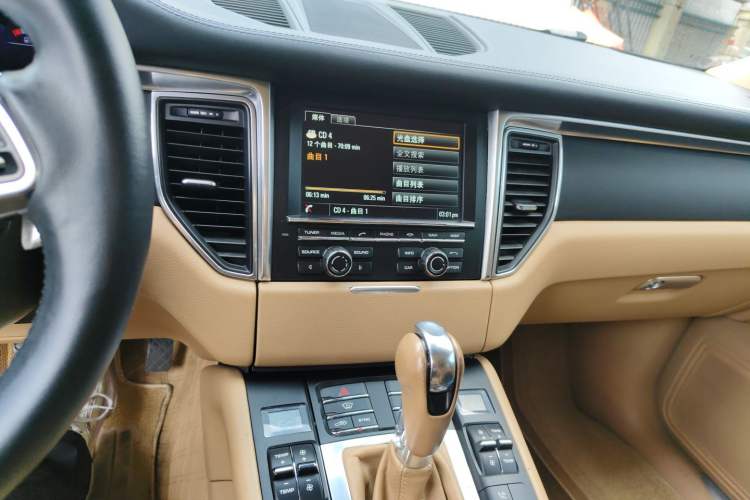 Used Porsche Macan 2016 Macan 2.0T Audio And AC Panel