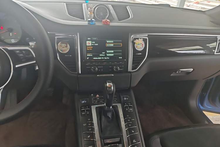 Used Porsche Macan 2016 Macan S 3.0T Audio And AC Panel