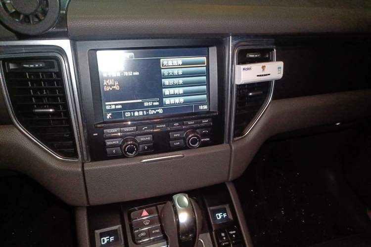 Used Porsche Macan 2016 Macan 2.0T Audio And AC Panel
