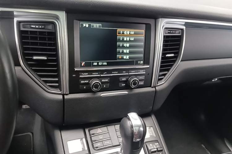 Used Porsche Macan 2016 Macan 2.0T Audio And AC Panel