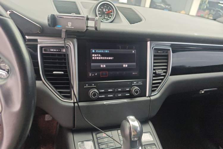 Used Porsche Macan 2016 Macan S 3.0T Audio And AC Panel