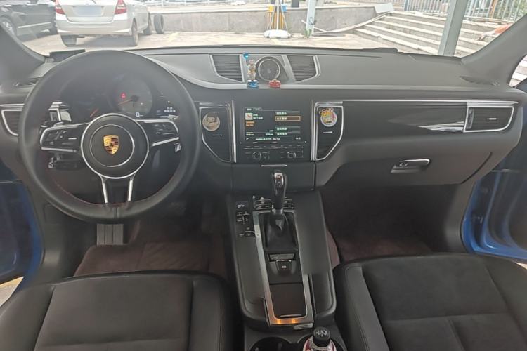 Used Porsche Macan 2016 Macan S 3.0T Center Console