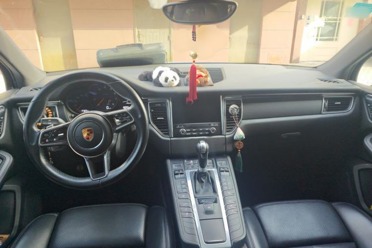 Used Porsche Macan 2016 Macan 2.0T Center Console