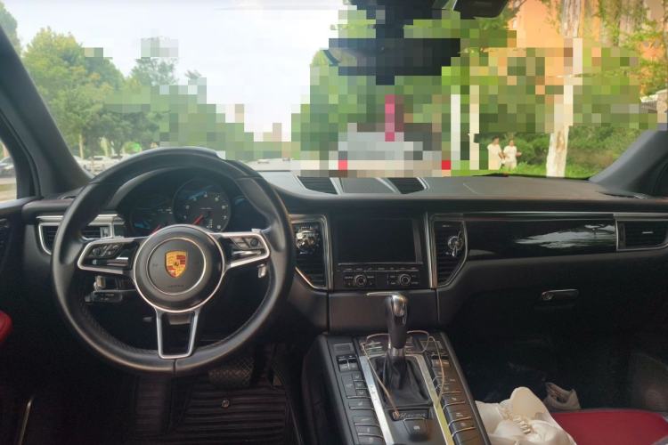 Used Porsche Macan 2016 Macan 2.0T Center Console