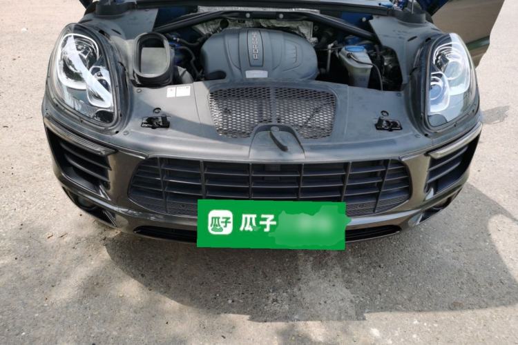 Used Porsche Macan 2016 Macan 2.0T Engine Bay