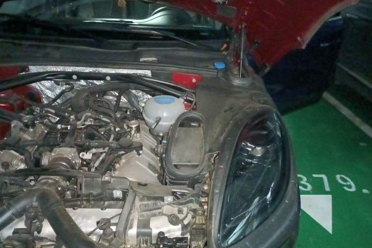 Used Porsche Macan 2016 Macan S 3.0T Engine Bay Left