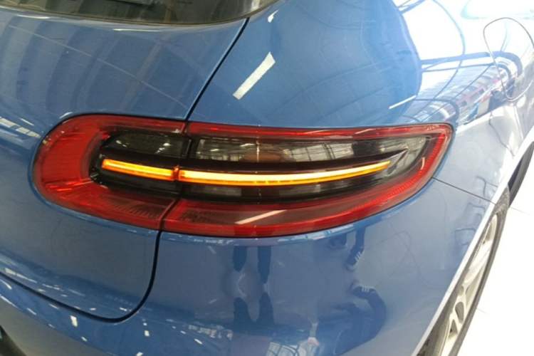 Used Porsche Macan 2016 Macan 2.0T Exterior 3