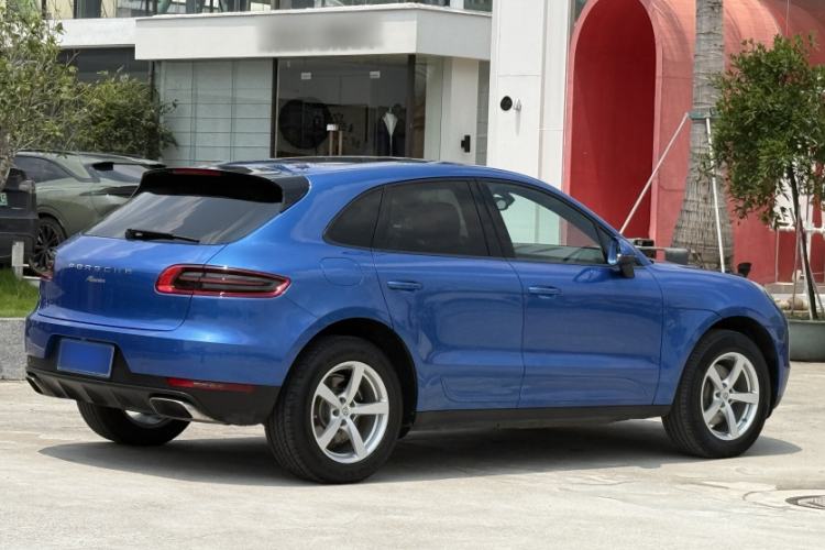 Used Porsche Macan 2016 Macan 2.0T Exterior 6