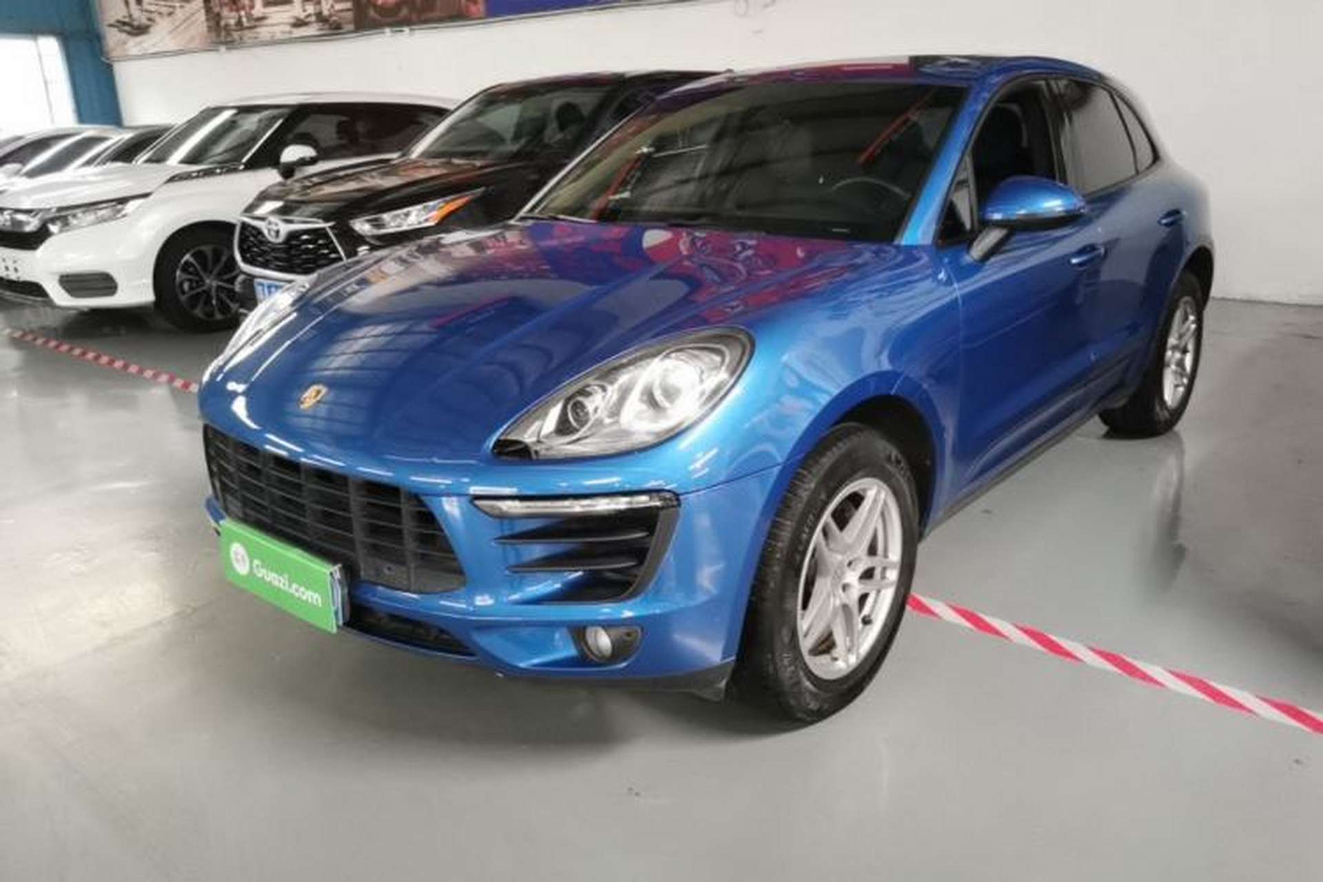 Used Porsche Macan 2016 Macan 2.0T Front Left 45 Deg