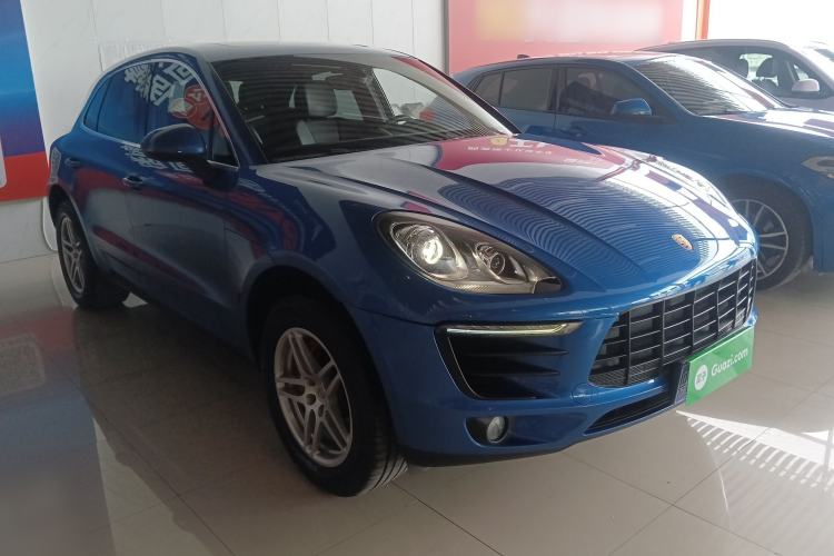 Used Porsche Macan 2016 Macan S 3.0T Front Right 45 Deg