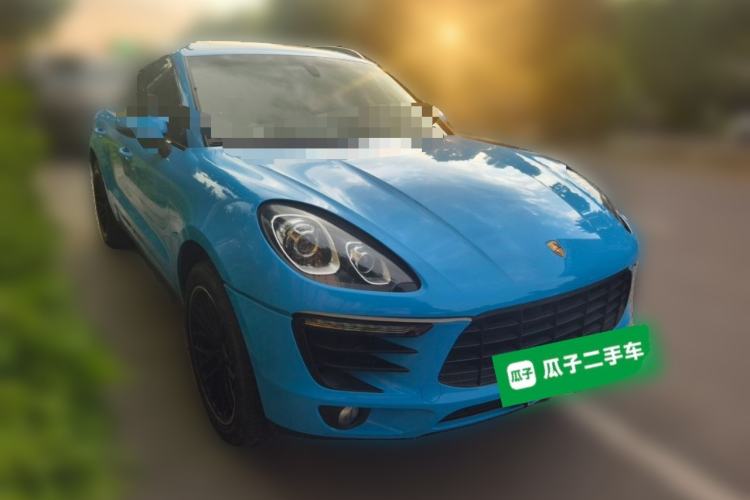 Used Porsche Macan 2016 Macan 2.0T Front Right 45 Deg