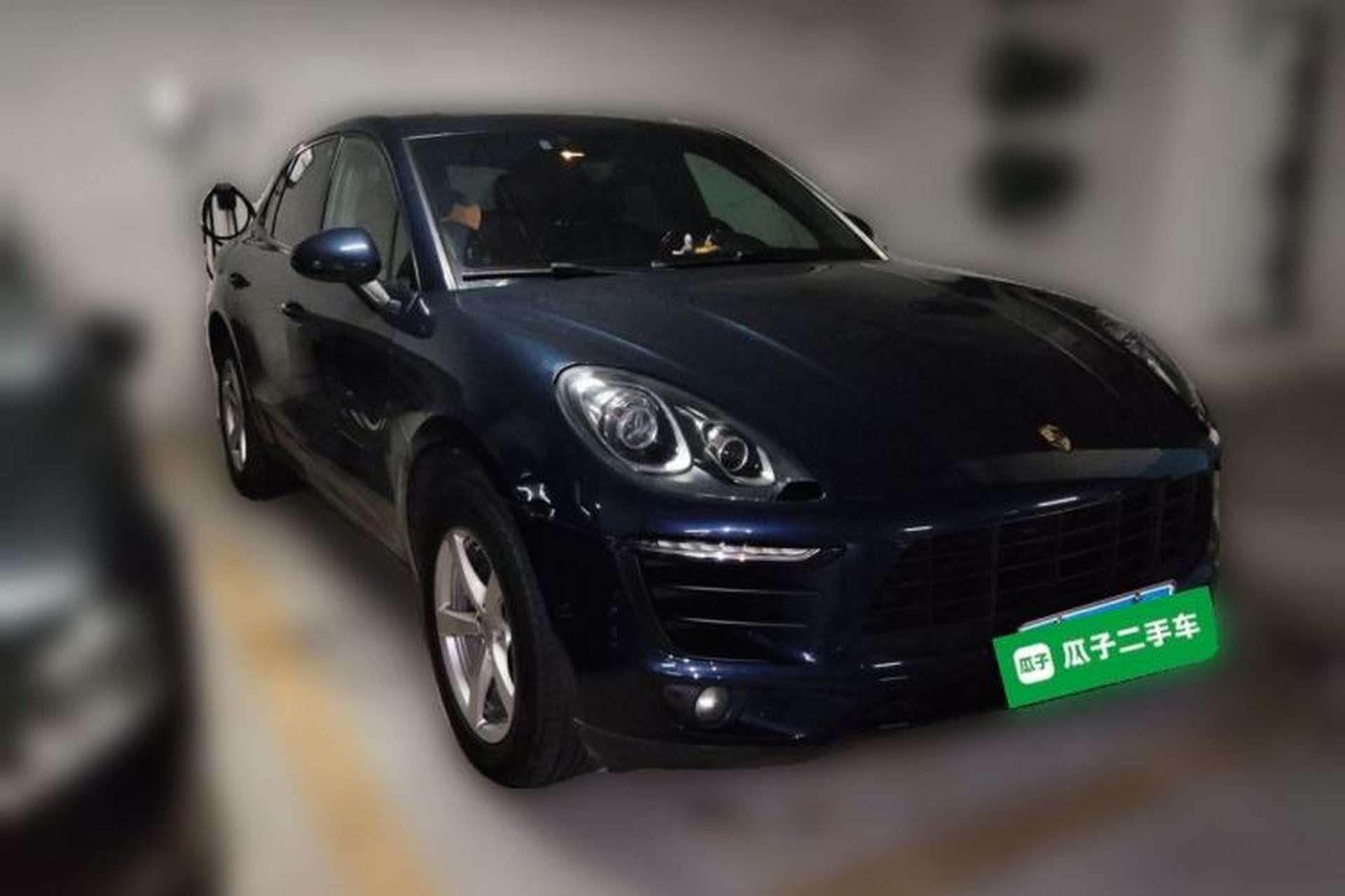 Used Porsche Macan 2016 Macan 2.0T Front Right 45 Deg