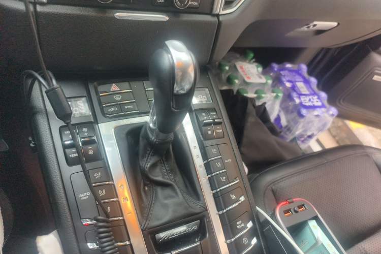 Used Porsche Macan 2016 Macan S 3.0T Gear Lever