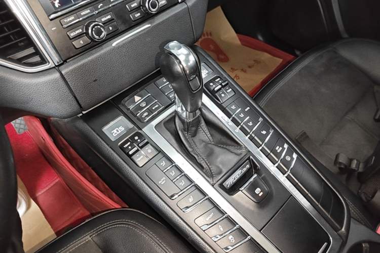 Used Porsche Macan 2016 Macan 2.0T Gear Lever