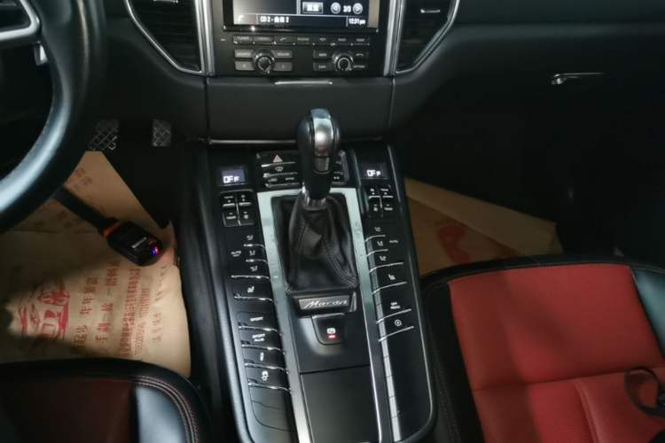 Used Porsche Macan 2016 Macan 2.0T Gear Lever