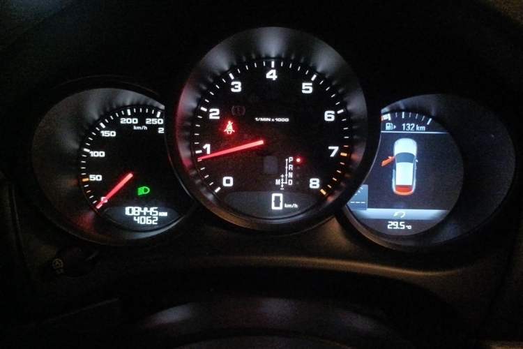 Used Porsche Macan 2016 Macan 2.0T Instrument Cluster