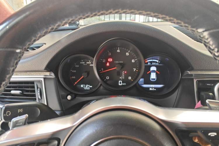 Used Porsche Macan 2016 Macan 2.0T Instrument Cluster