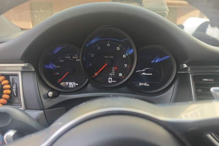 Used Porsche Macan 2016 Macan 2.0T Instrument Cluster