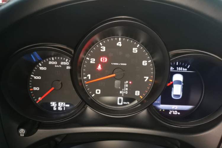 Used Porsche Macan 2016 Macan 2.0T Instrument Cluster