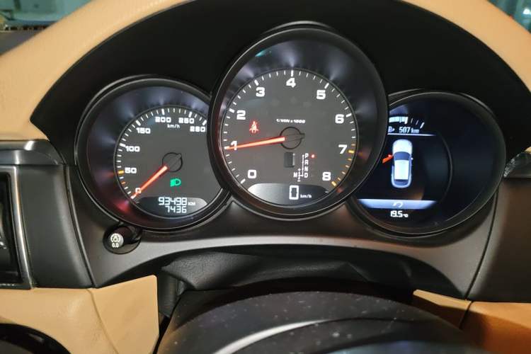 Used Porsche Macan 2016 Macan 2.0T Instrument Cluster