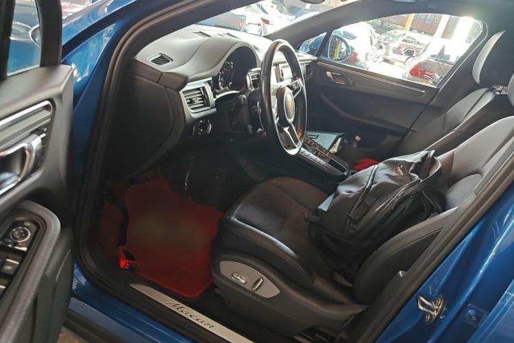 Used Porsche Macan 2016 Macan 2.0T Left Front Seat