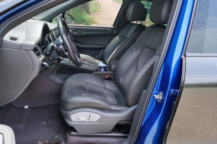 Used Porsche Macan 2016 Macan 2.0T Left Front Seat
