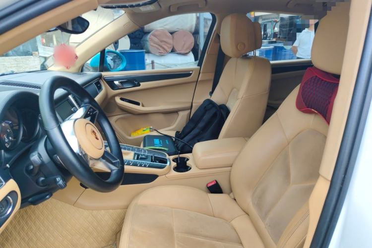 Used Porsche Macan 2016 Macan 2.0T Left Front Seat