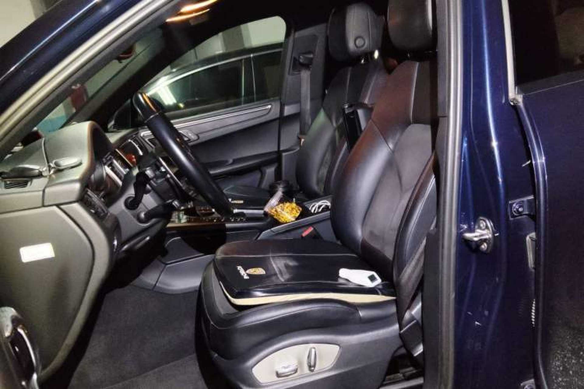Used Porsche Macan 2016 Macan 2.0T Left Front Seat