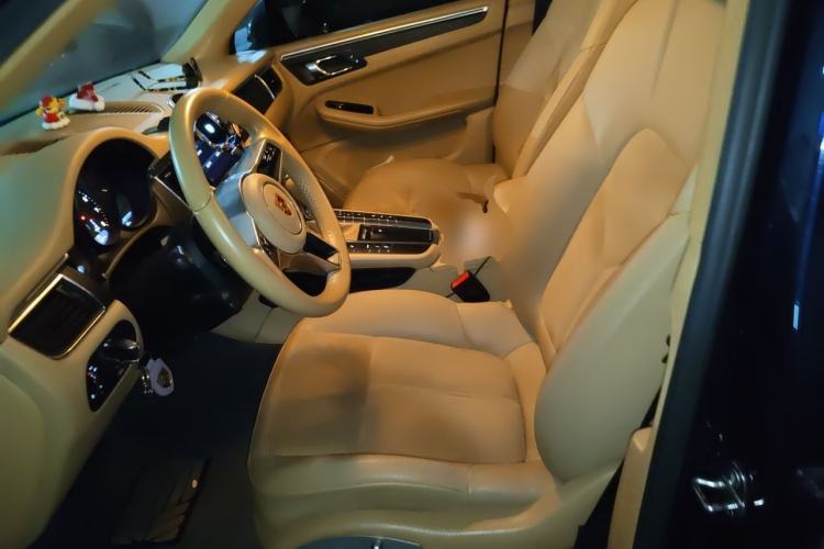 Used Porsche Macan 2016 Macan 2.0T Left Front Seat