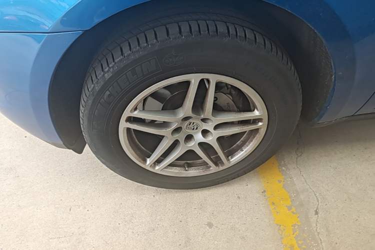 Used Porsche Macan 2016 Macan S 3.0T Left Front Wheel Hub