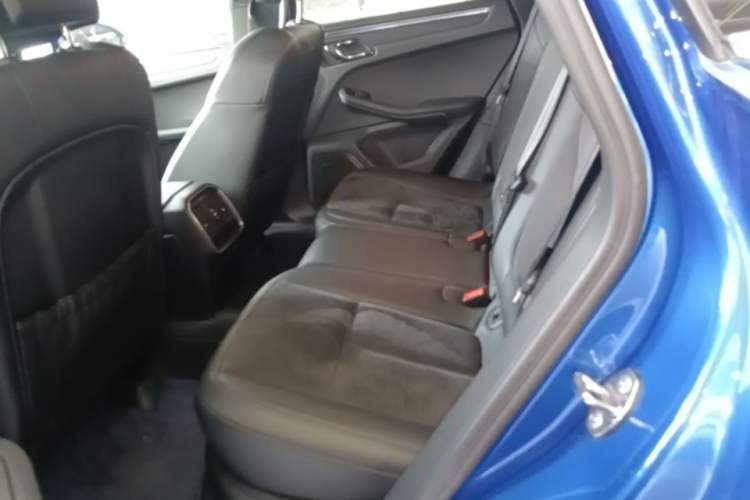 Used Porsche Macan 2016 Macan 2.0T Left Rear Seat