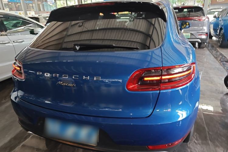 Used Porsche Macan 2016 Macan 2.0T Rear