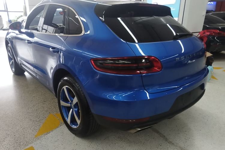 Used Porsche Macan 2016 Macan 2.0T Rear Left 45 Deg
