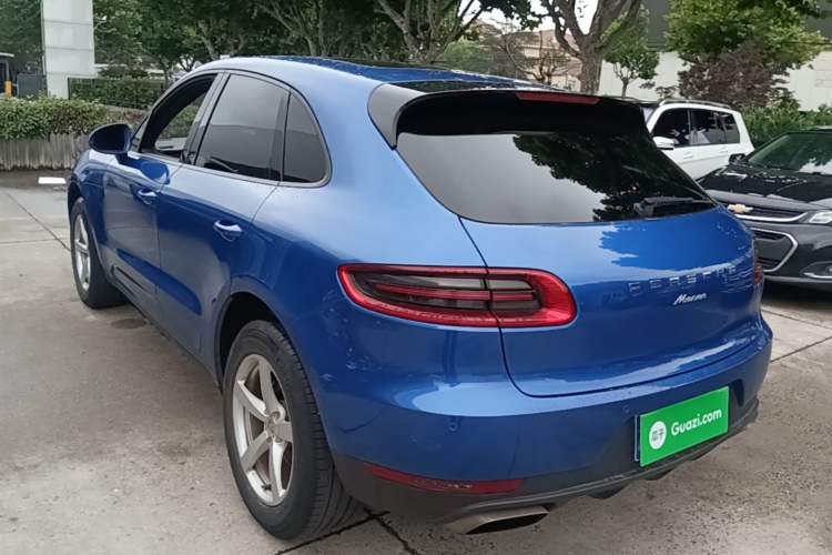 Used Porsche Macan 2016 Macan 2.0T Rear Left 45 Deg