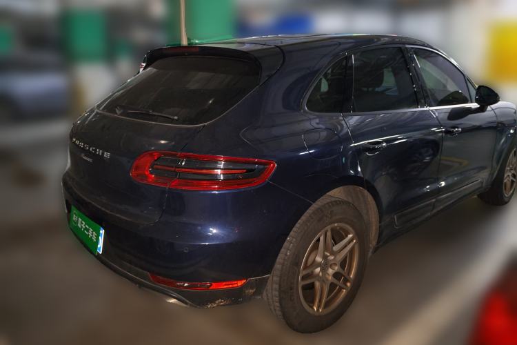Used Porsche Macan 2016 Macan 2.0T Rear Left 45 Deg