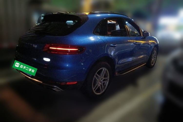 Used Porsche Macan 2016 Macan 2.0T Rear Right 45 Deg