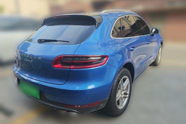 Used Porsche Macan 2016 Macan 2.0T Rear Right 45 Deg