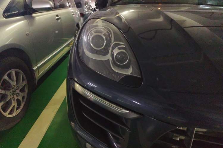 Used Porsche Macan 2016 Macan S 3.0T Right Front Headlight