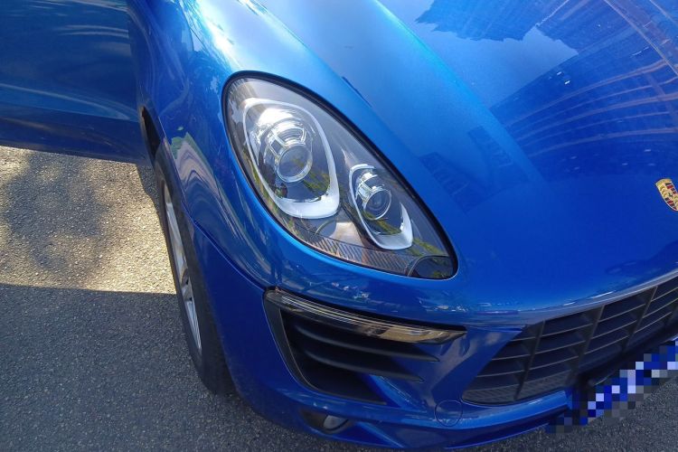 Used Porsche Macan 2016 Macan 2.0T Right Front Headlight