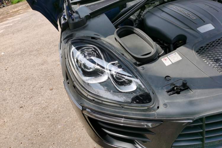 Used Porsche Macan 2016 Macan 2.0T Right Front Headlight