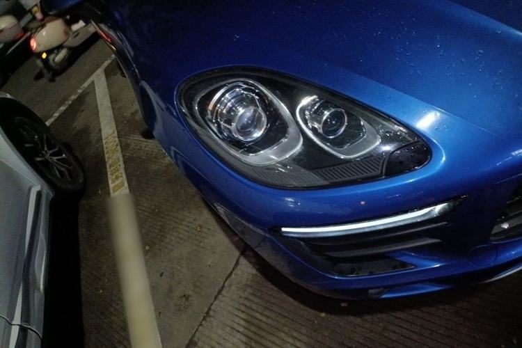 Used Porsche Macan 2016 Macan 2.0T Right Front Headlight