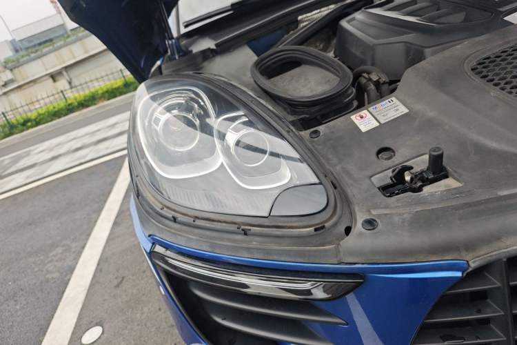 Used Porsche Macan 2016 Macan S 3.0T Right Front Headlight