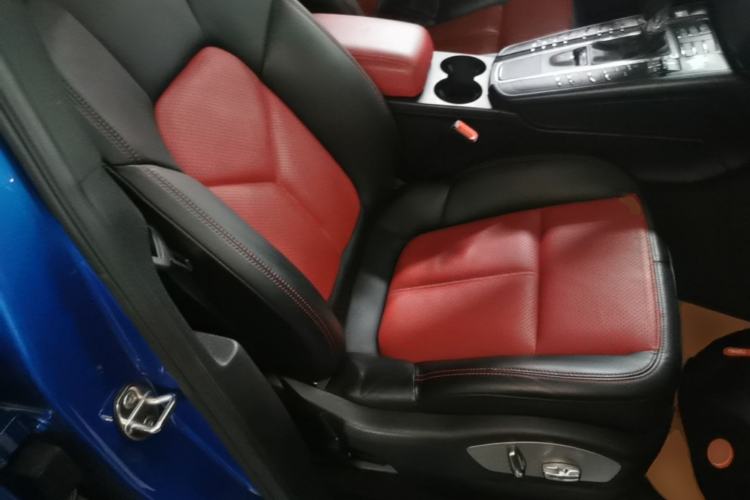 Used Porsche Macan 2016 Macan 2.0T Right Front Seat
