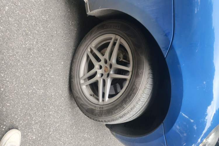 Used Porsche Macan 2016 Macan S 3.0T Right Front Wheel Hub
