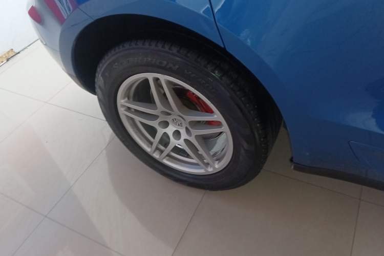 Used Porsche Macan 2016 Macan S 3.0T Right Rear Wheel Hub