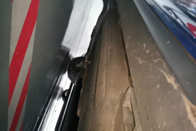Used Porsche Macan 2016 Macan 2.0T Right Side Sill